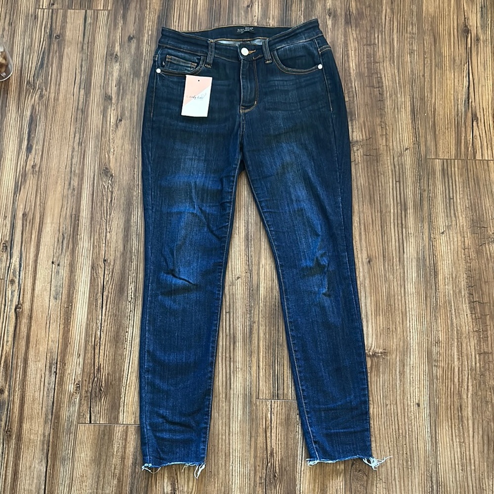 Judy Blue Mid Rise Skinny Jeans